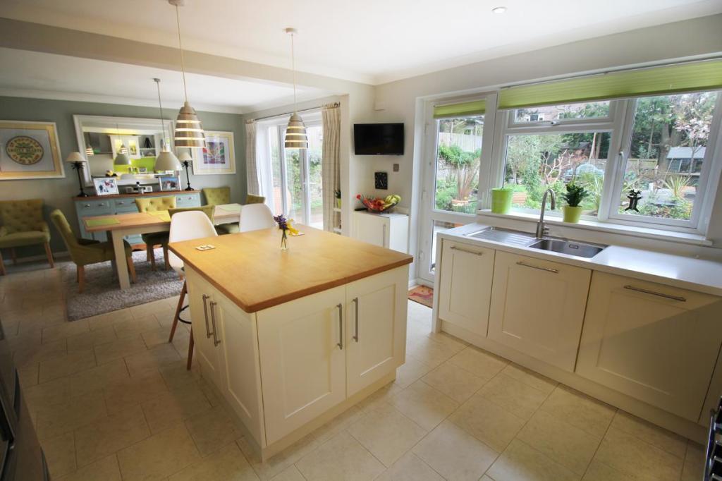 10 the close KitchenDinerB (002).jpg