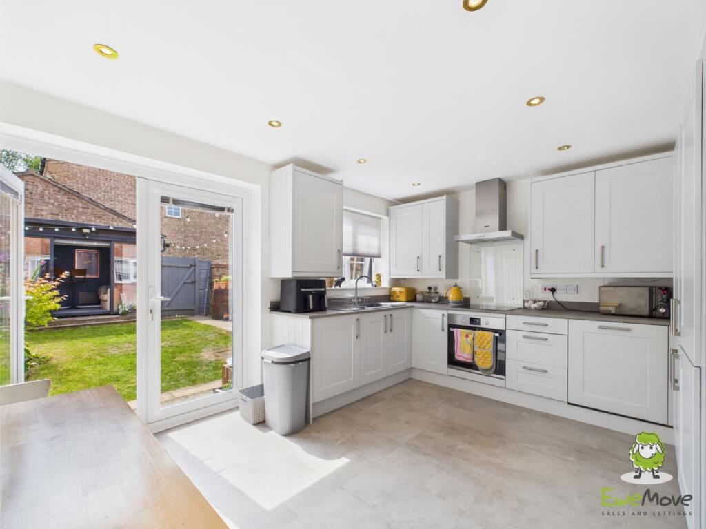 EweMove Estate Agents Basingstoke