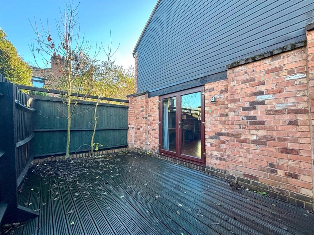 WhatsApp Image 2025-12-03 at 10.31.03 (8).jpeg