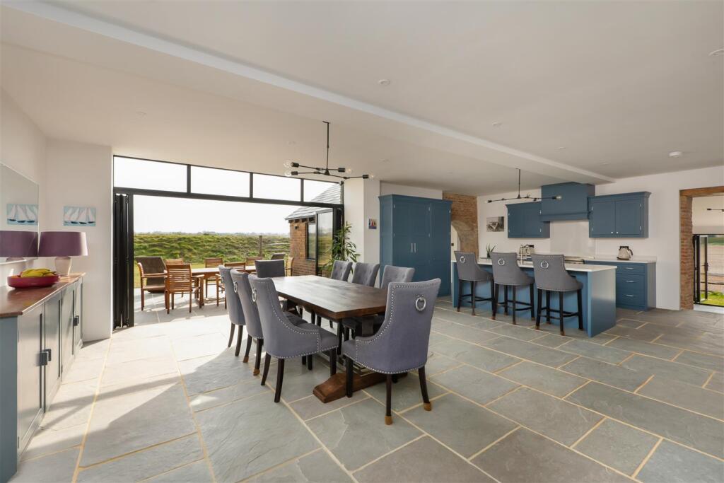 Lower Road, Teynham, Sittingbourne