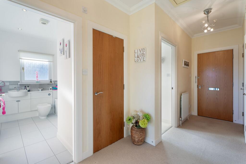 Mote Hill Court, Hamilton, ML3