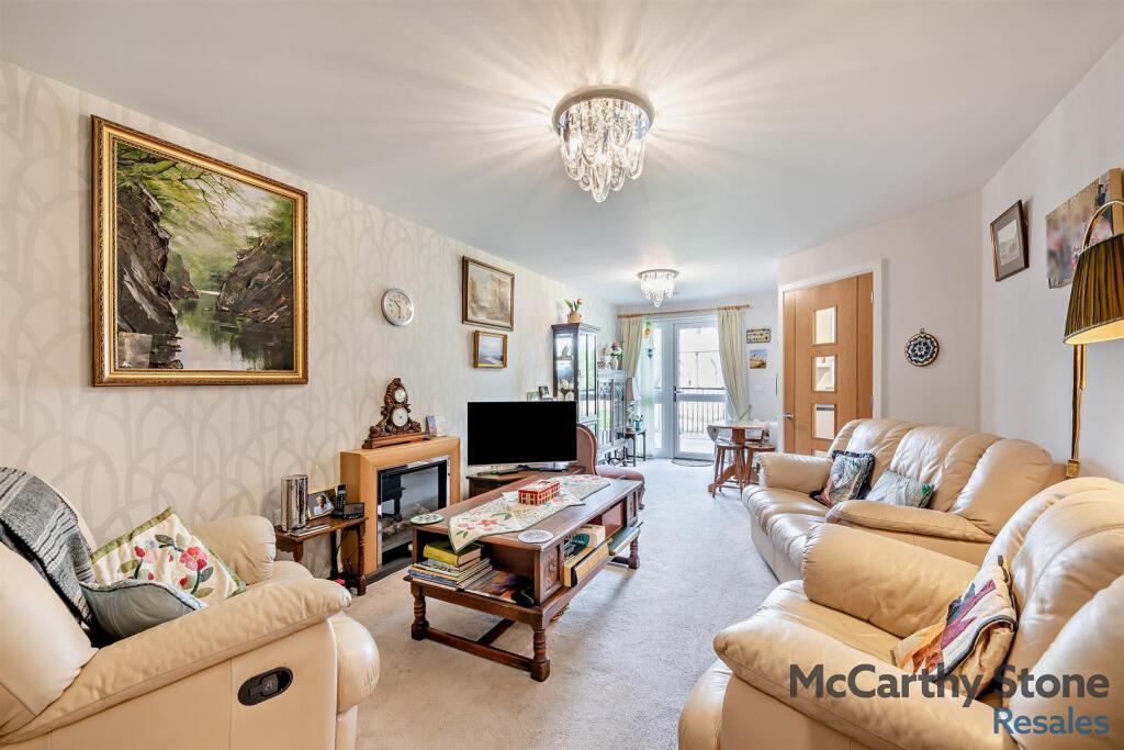 8653237-interior04-800.jpg