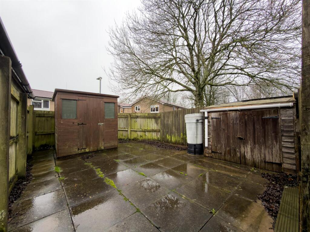 2 Oakfield Mews-18.jpg