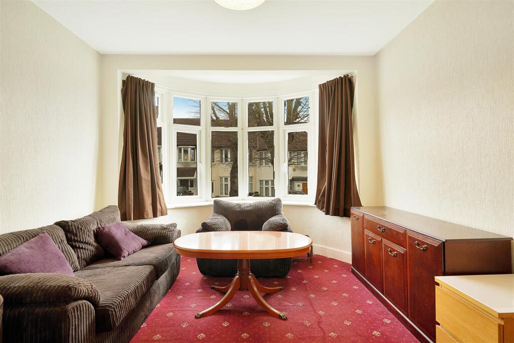 23 Horsenden Crescent - bTMH8sZ9IX1k2z2Cng6g.jpg