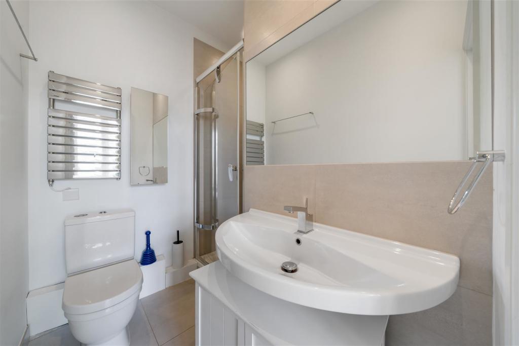 17B Belsize Square NW3 4HT-3.jpg