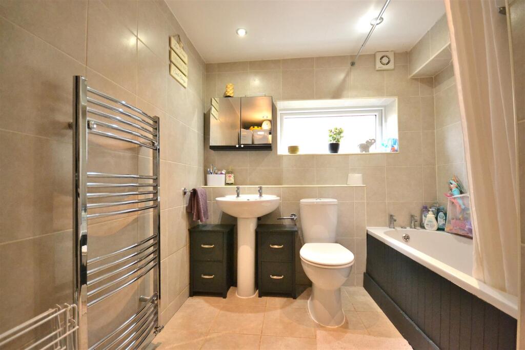 Bathroom / Utility Room