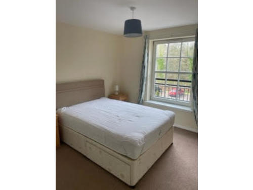 Bedroom 1.jpg
