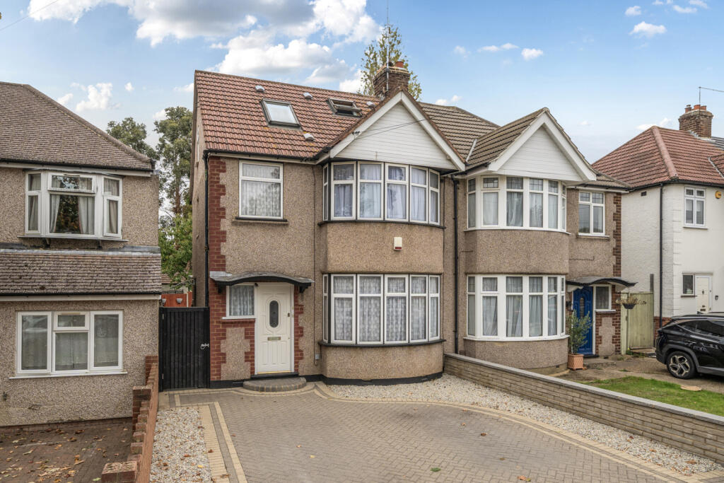 Carlyon Avenue, Harrow