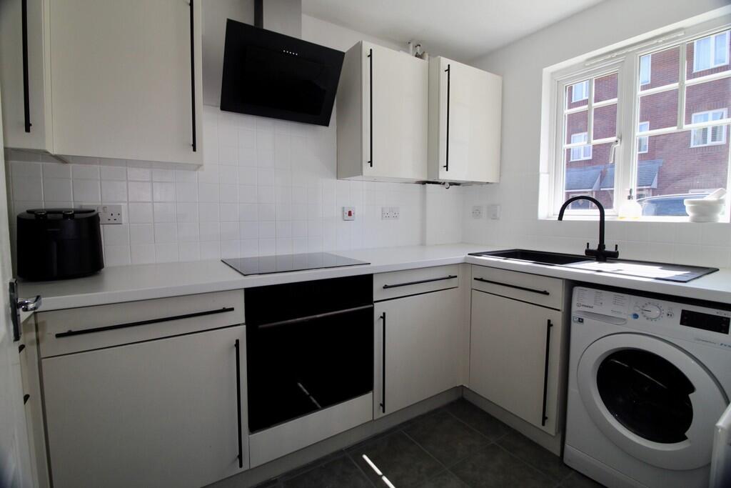 B84F9C21-AA1B-405...