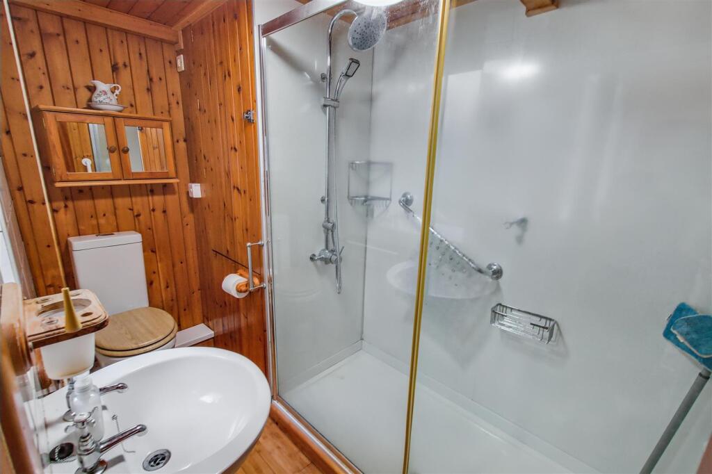 Family Shower Room