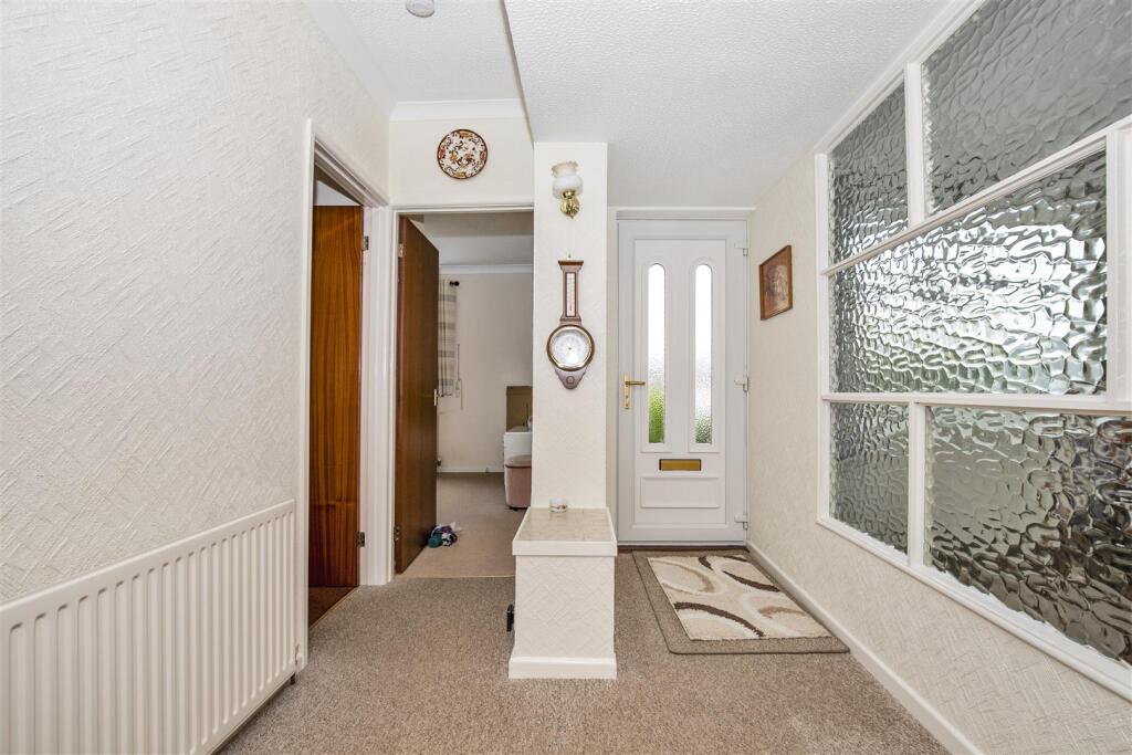 Hallway.jpg