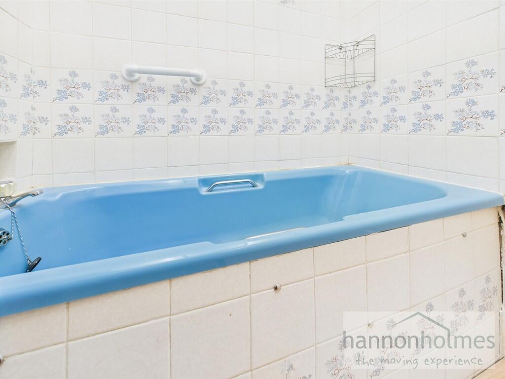 CAM05283G0-PR0056...