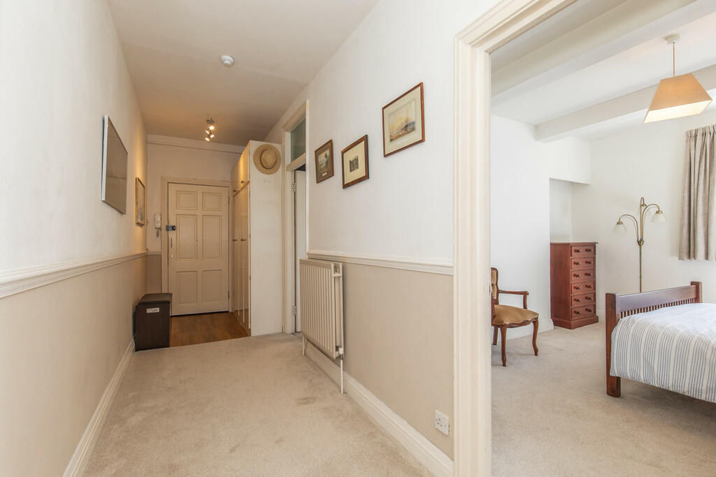 5, 2 Brunswick Pl...