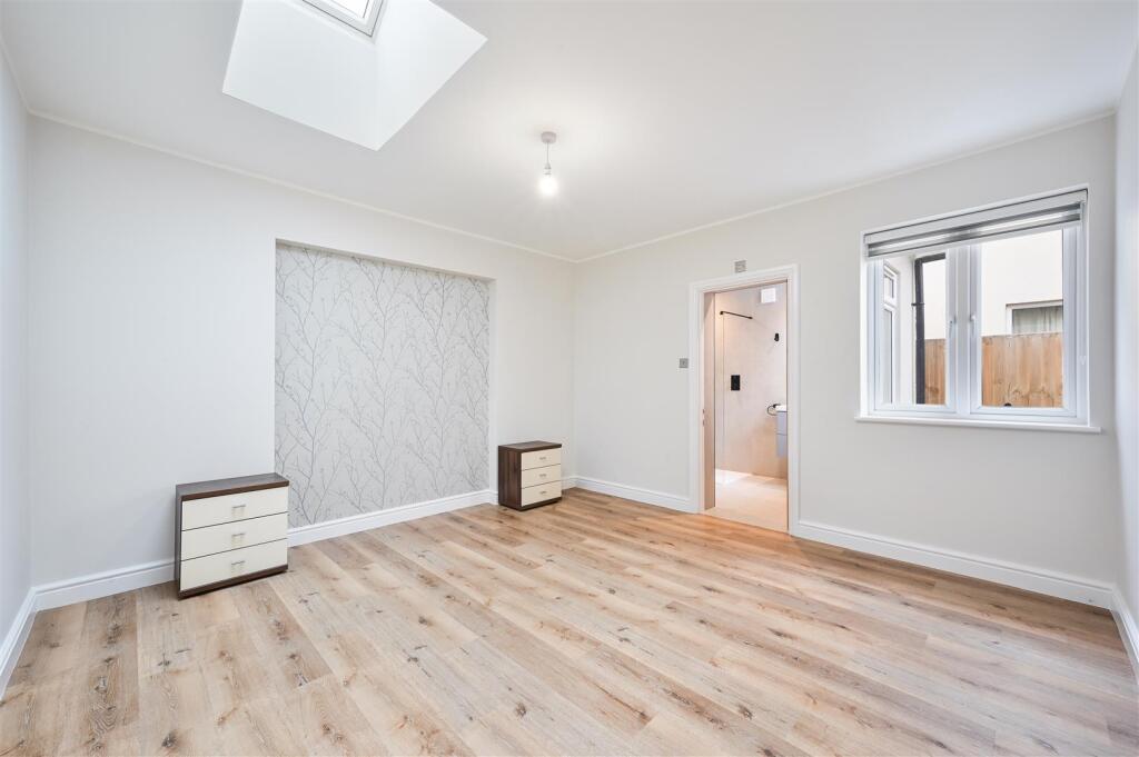 WEST STREET EWELL,  (4).jpg