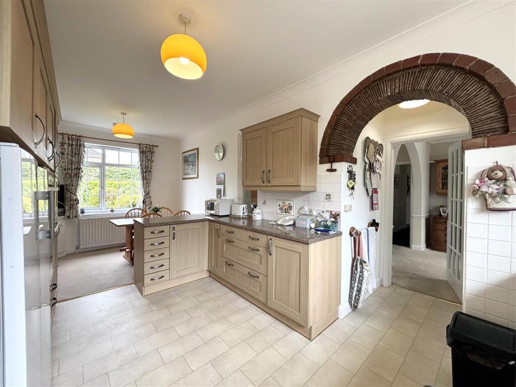 Dining Kitchen