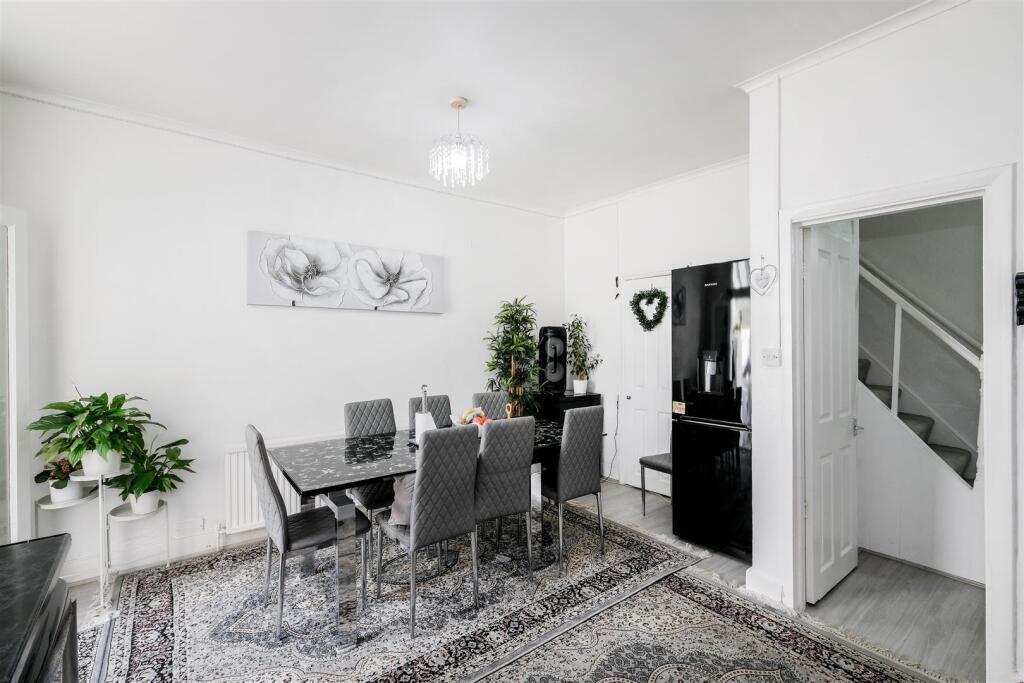 21 Violet Road-12.jpg