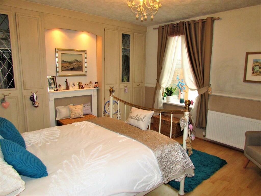 ARW230bed1.JPG