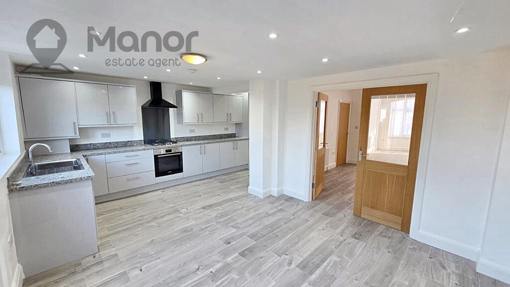 WhatsApp Image 2025-10-06 at 11.59.29 (3)