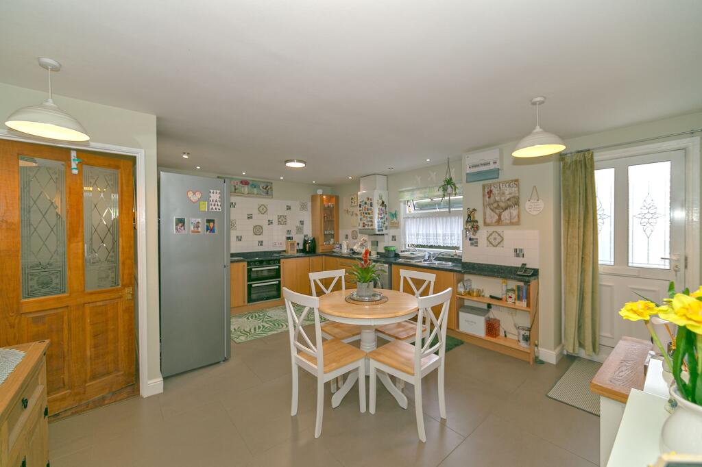 Kitchen / Diner