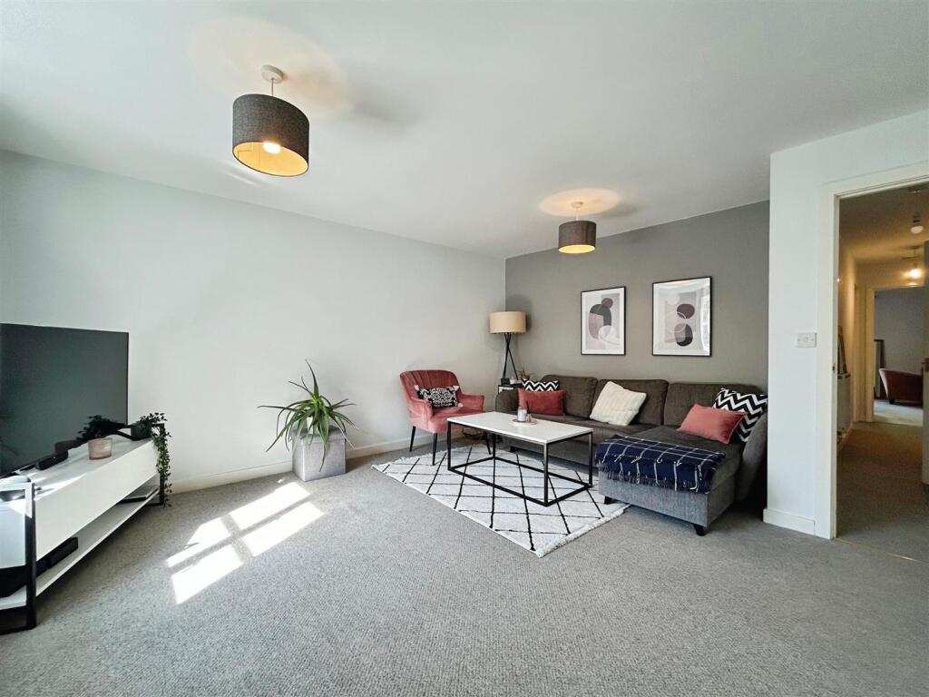 7d3179a6--4ECE-A178-64AFE561A069-39660-00001A0E21B