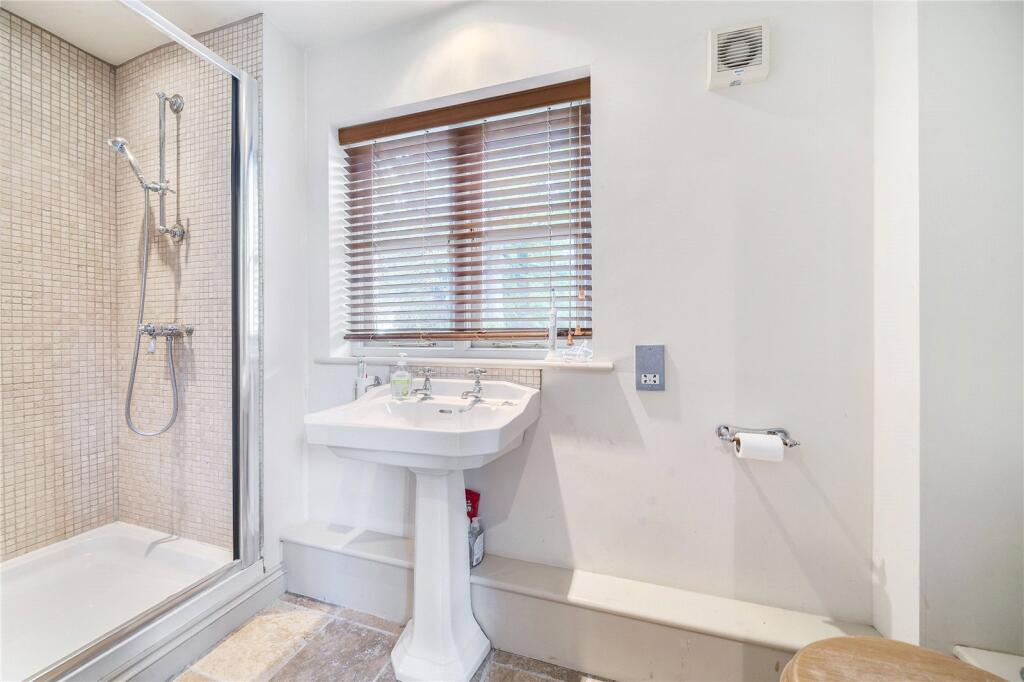 Bedroom One Ensuite