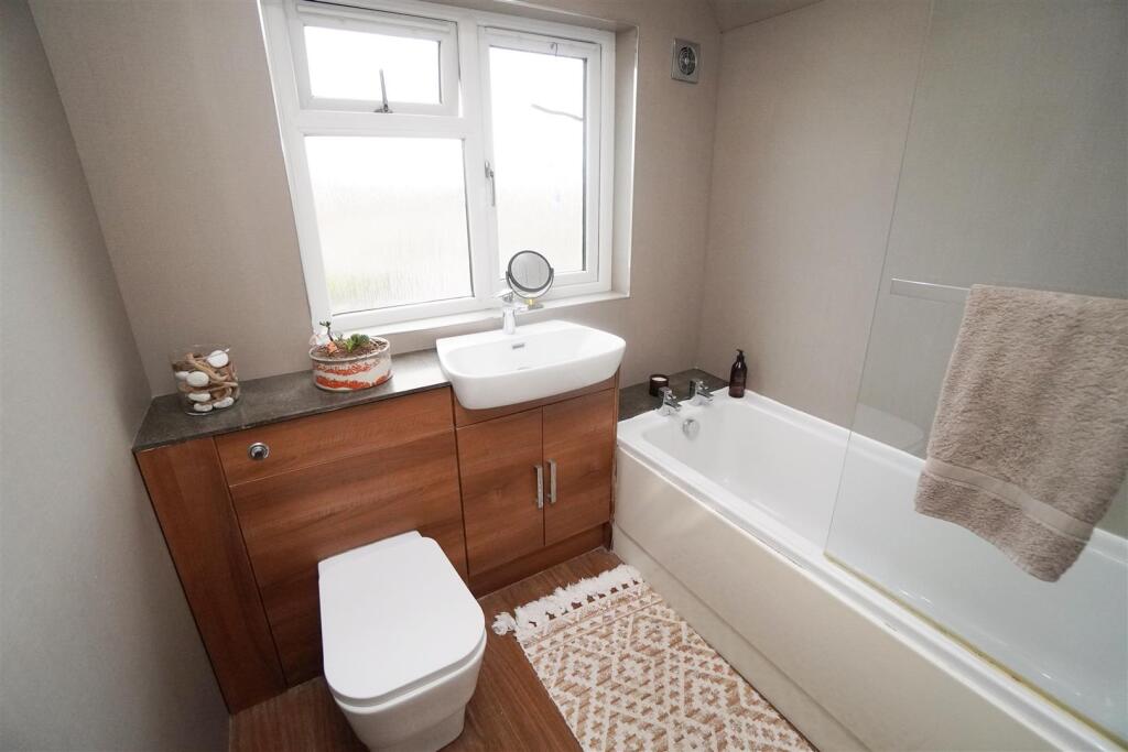 en suite.jpg