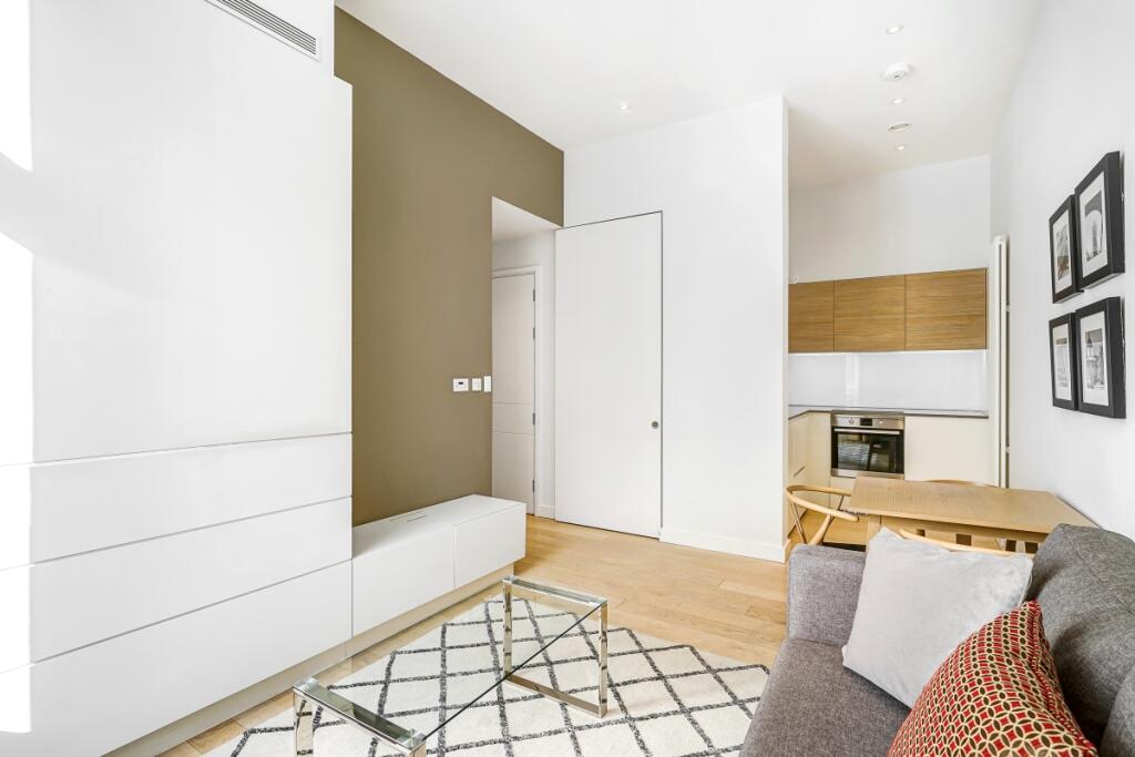 Crown Estate Flat...