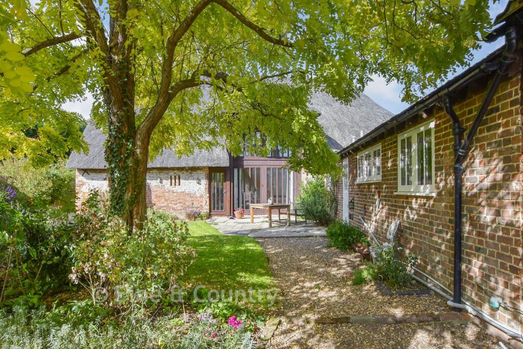 External Lifestyle Photograph