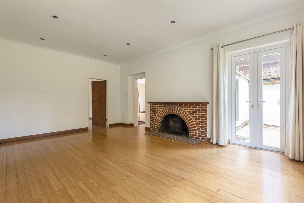 Family room.jpg