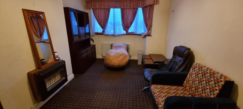 Photograph 2