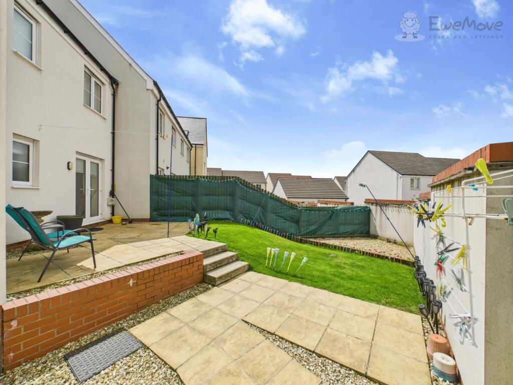 CAM03640G0-PR0046-STILL006