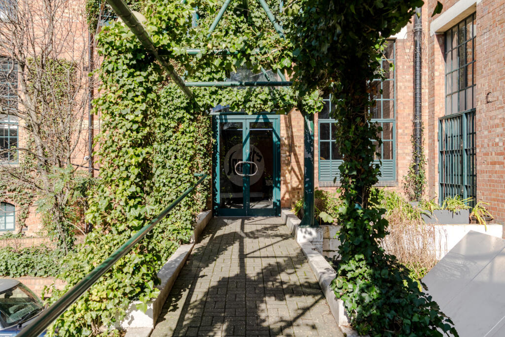 265257 - Studio 26-50.jpg