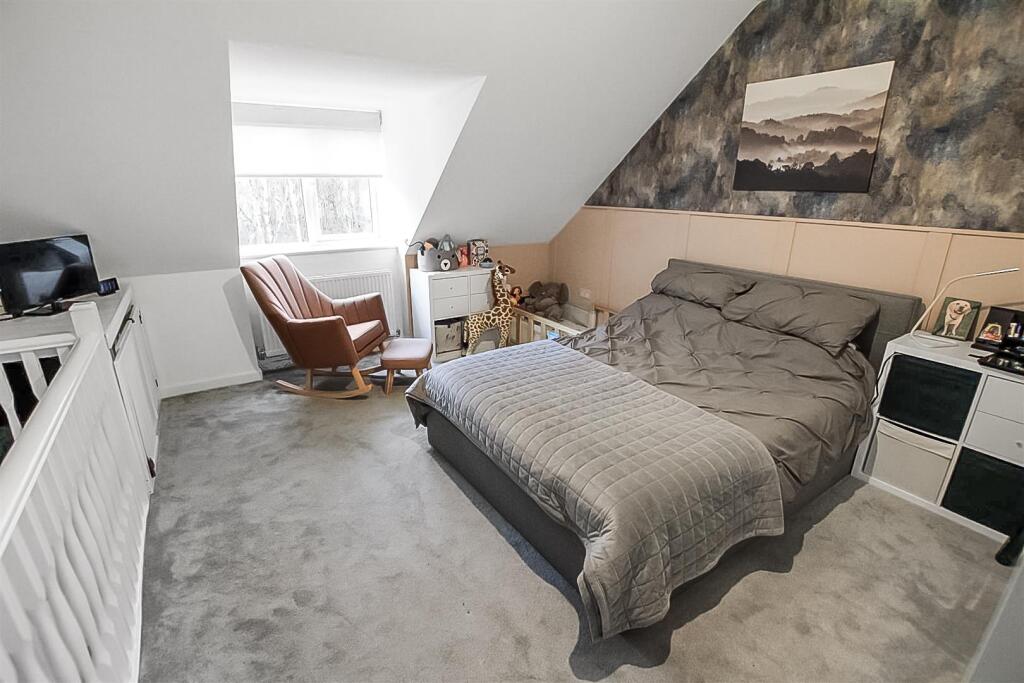 Bedroom One (1).jpg