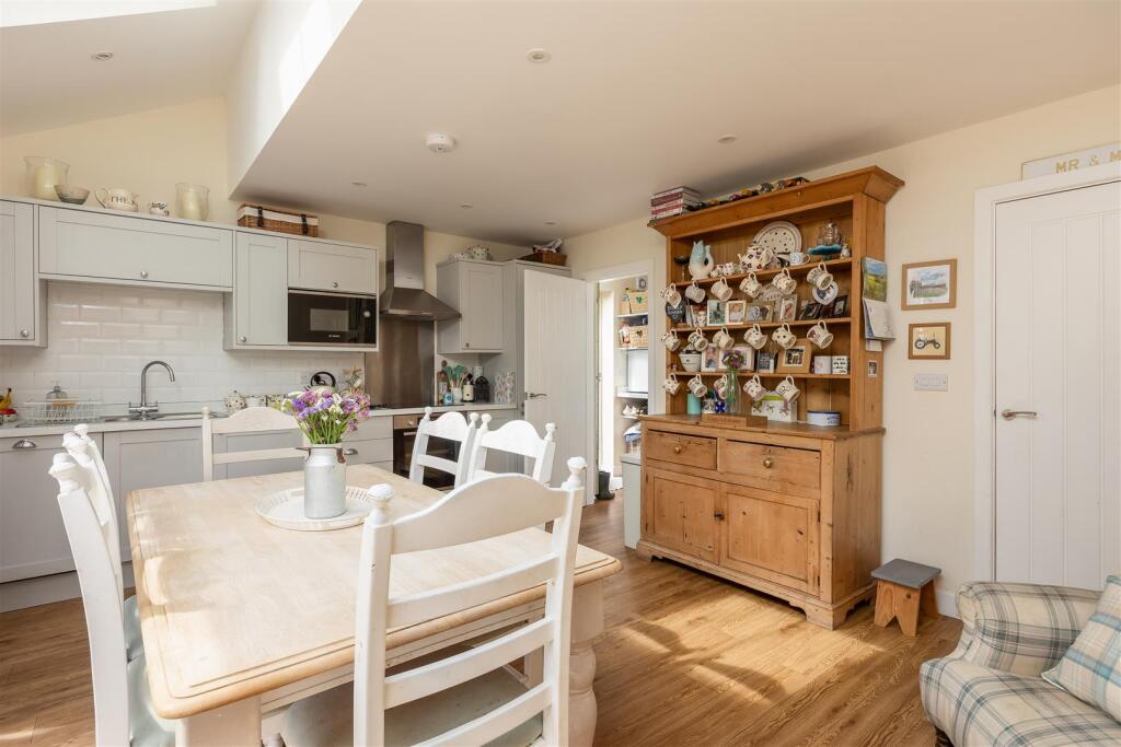 Pasture Cottages 2 Kitchen Dining Room-3.jpg