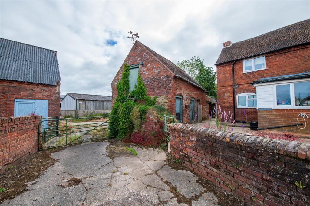 Coningswick Farm House EXTERNAL-11.JPG