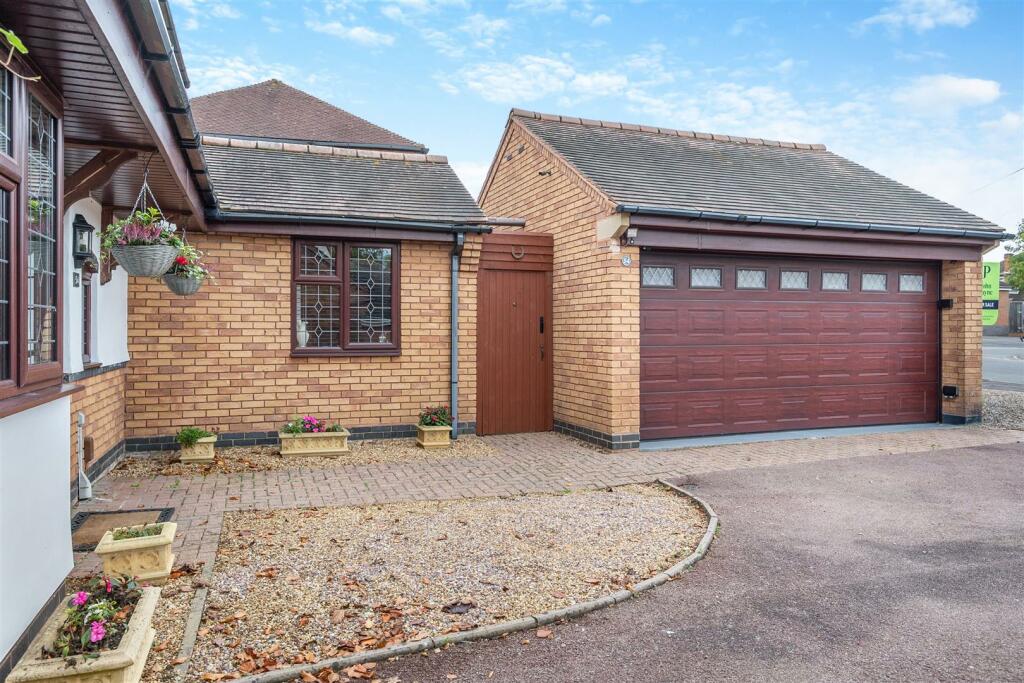 8626237-exterior03v2.jpg