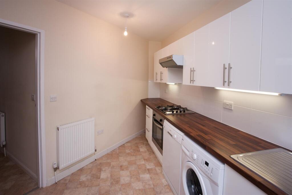 Abbotsbury Rd 026-.jpg