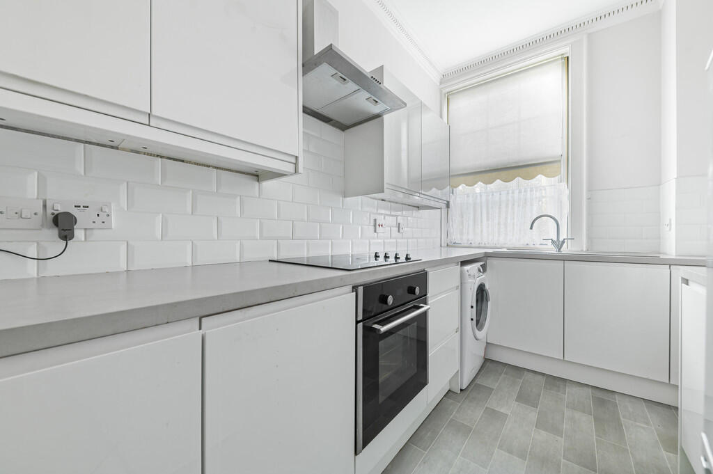 Kitchen (2)