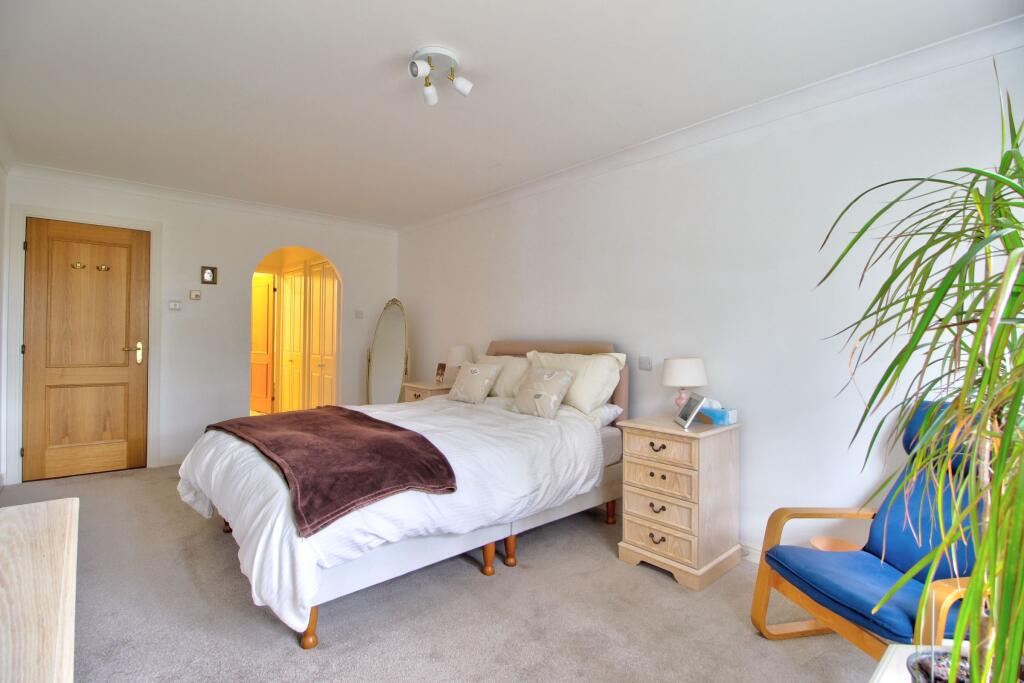 Master Bedroom showing dressing area
