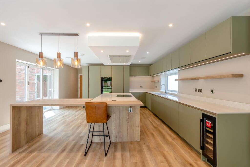 8652668-interior54.jpg