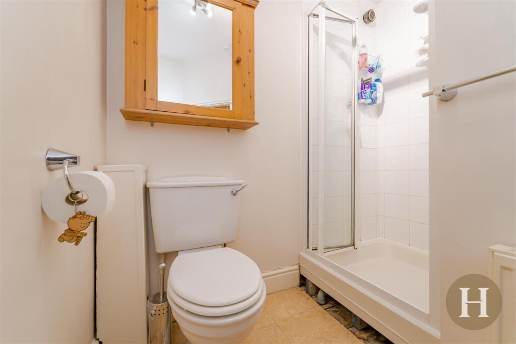 Hadleigh Estate Agents-37.jpg