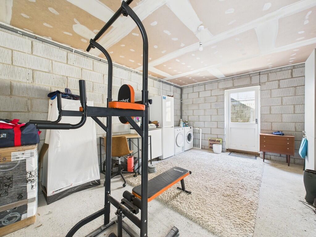 CAM02089G0-PR0426...