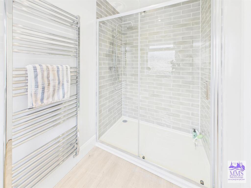 En-suite shower room