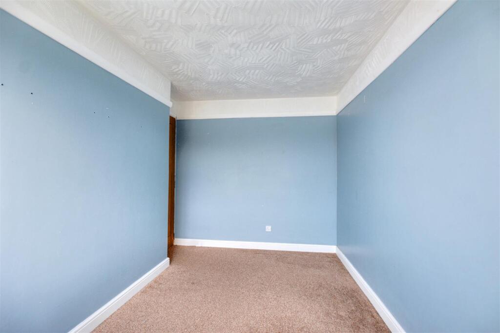 Bedroom 3_2.jpeg
