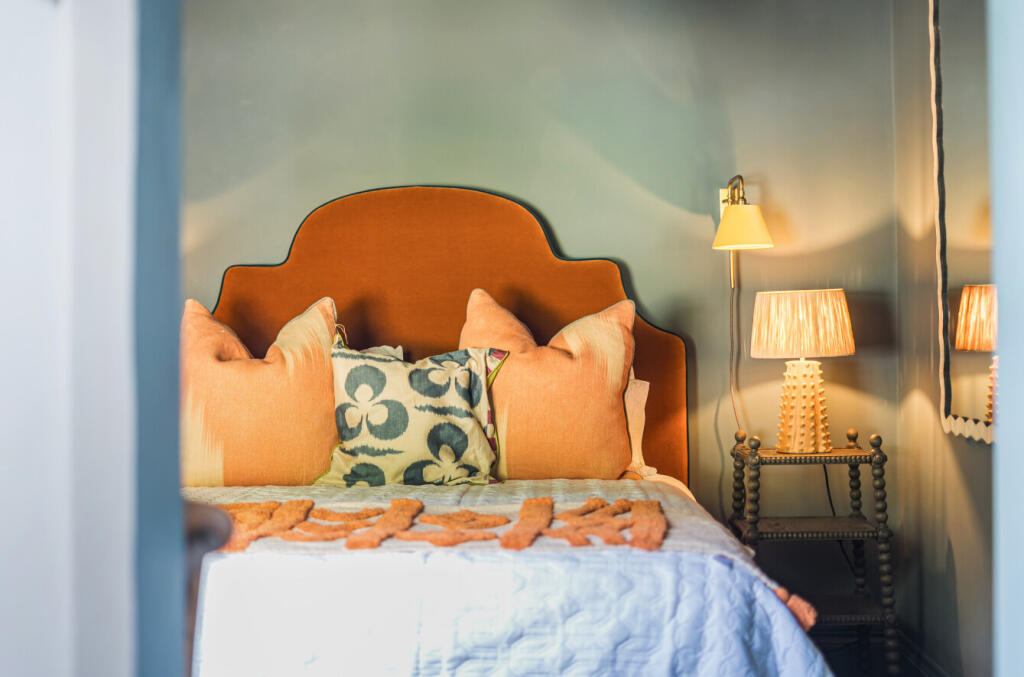 1335504-19-68adec...