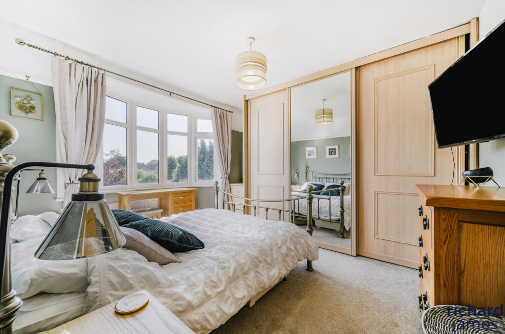 1a56c5cd-1793-421...