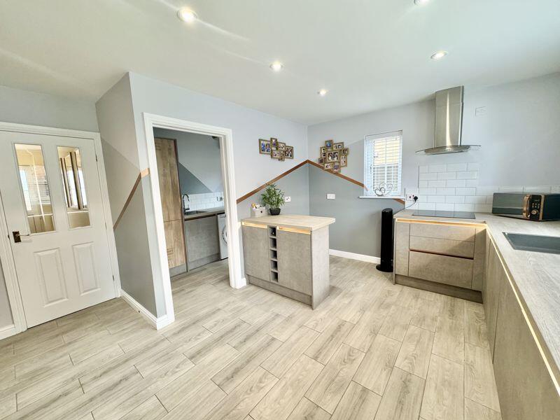 Kitchen 4