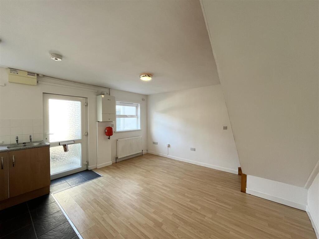 Kitchen/Living Room