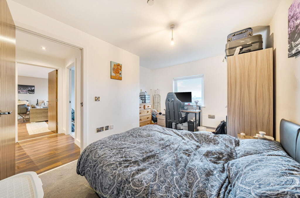 1387281-3-69382df...