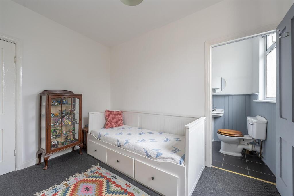 Higham Hill Road, E17